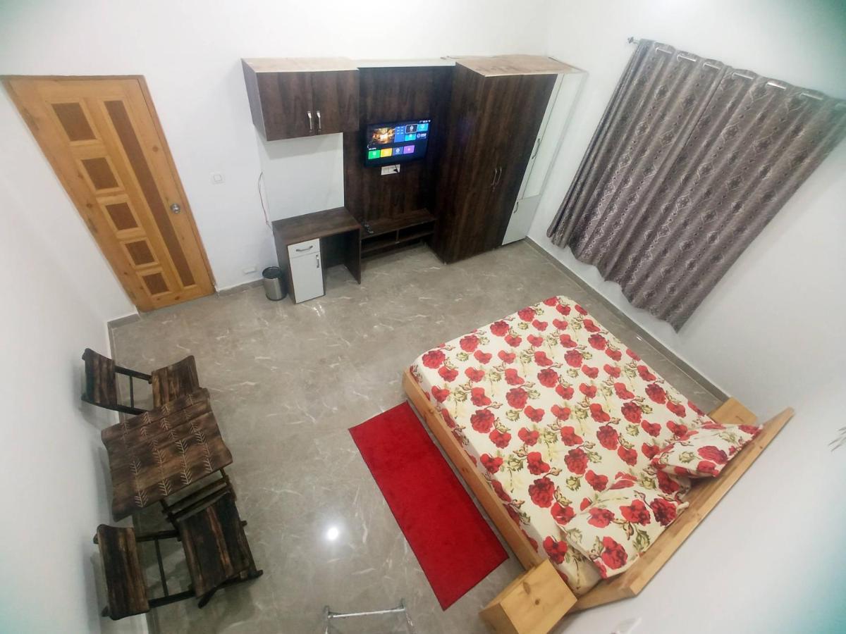Travelodge Homestay Bīr Zewnętrze zdjęcie