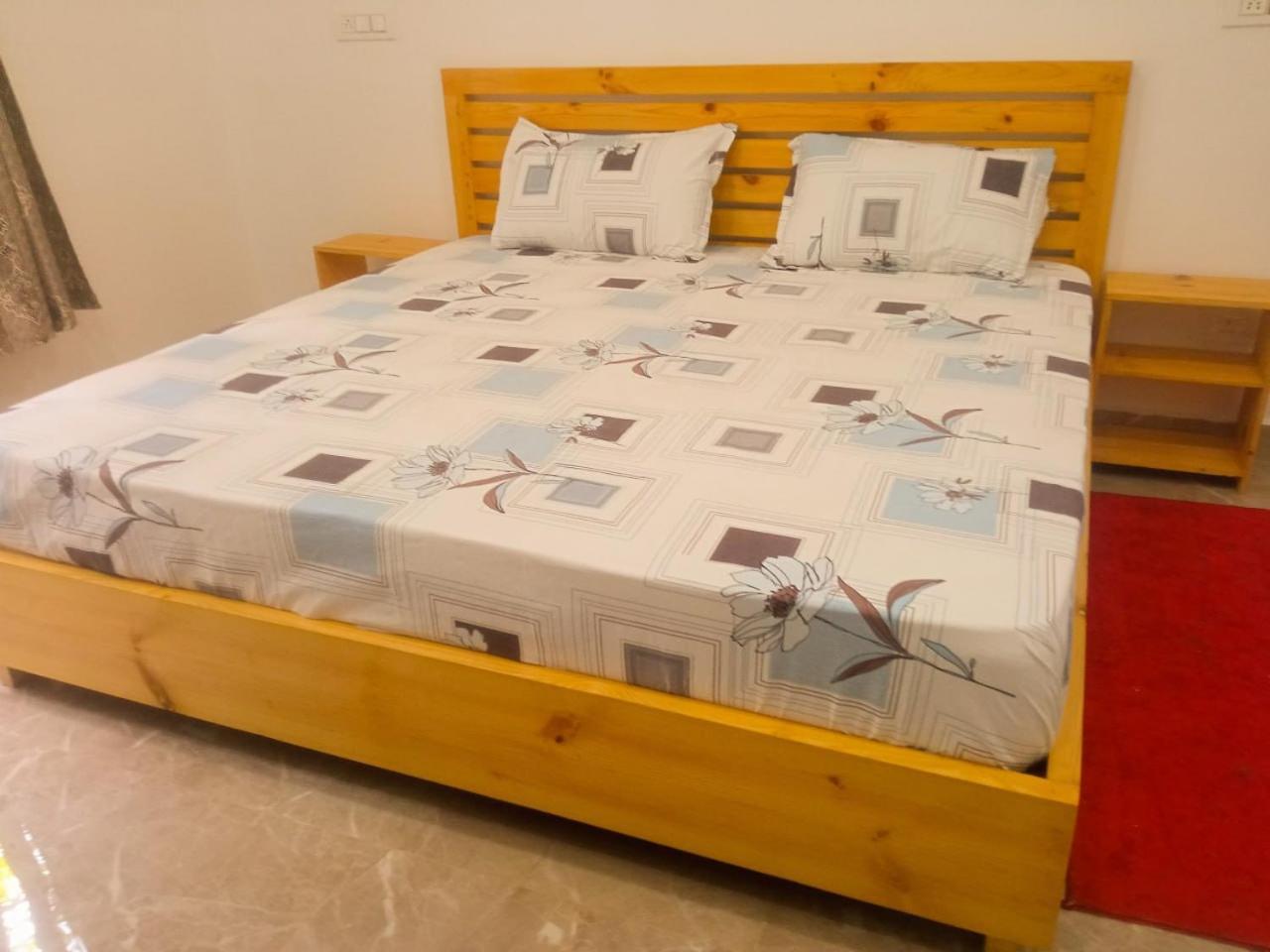 Travelodge Homestay Bīr Zewnętrze zdjęcie