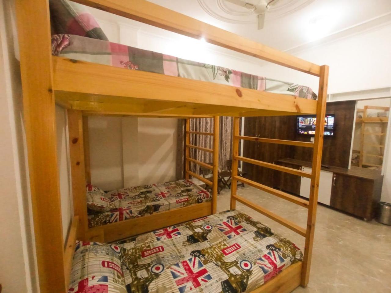 Travelodge Homestay Bīr Zewnętrze zdjęcie